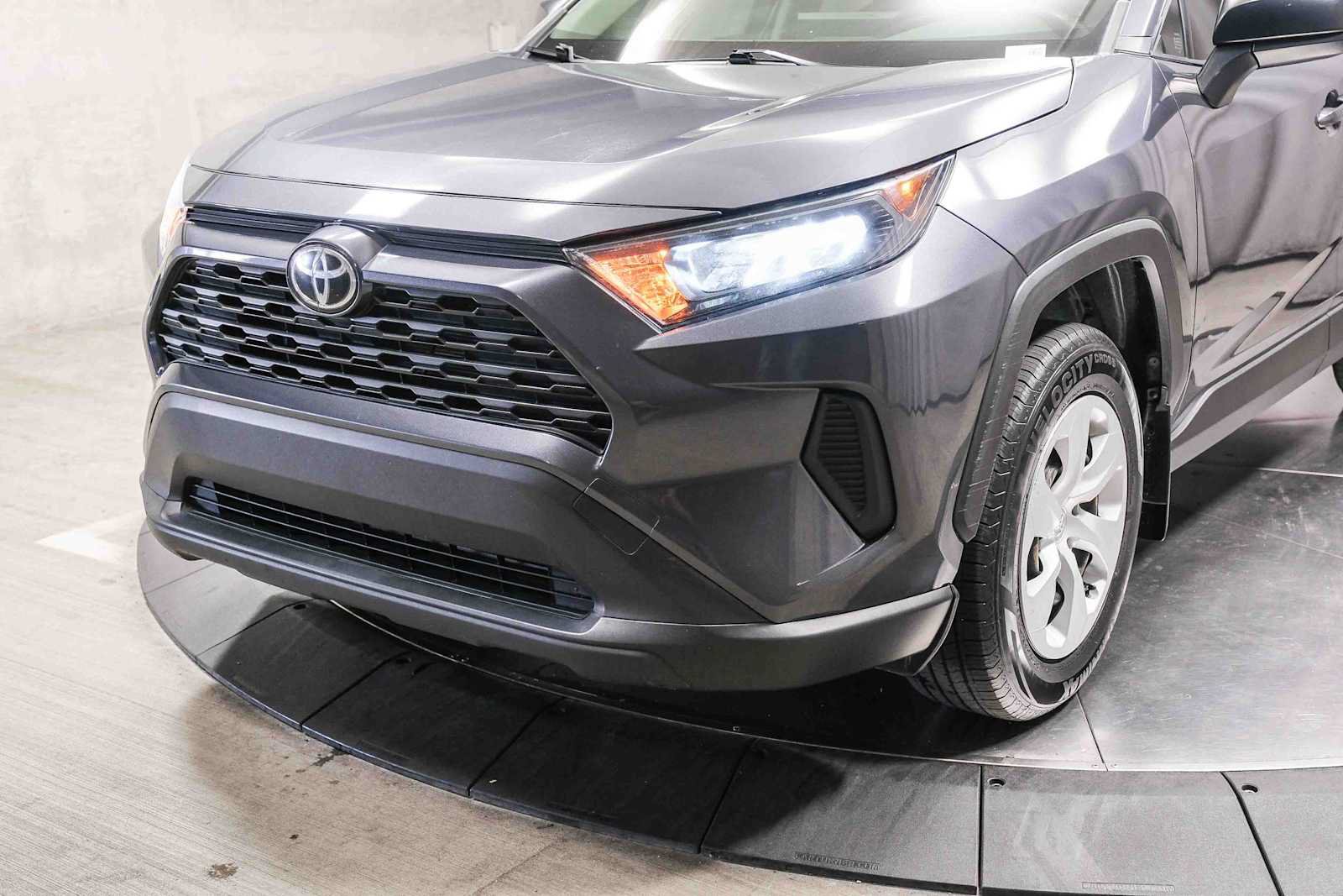 Used 2019 Toyota RAV4 LE w/ All Weather Liner Package AWD/4WD image 11