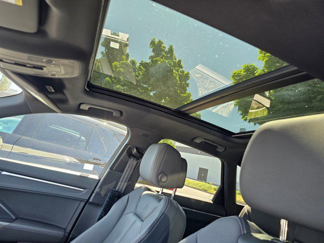 Used 2020 Audi Q3 2.0T Premium Plus image 23