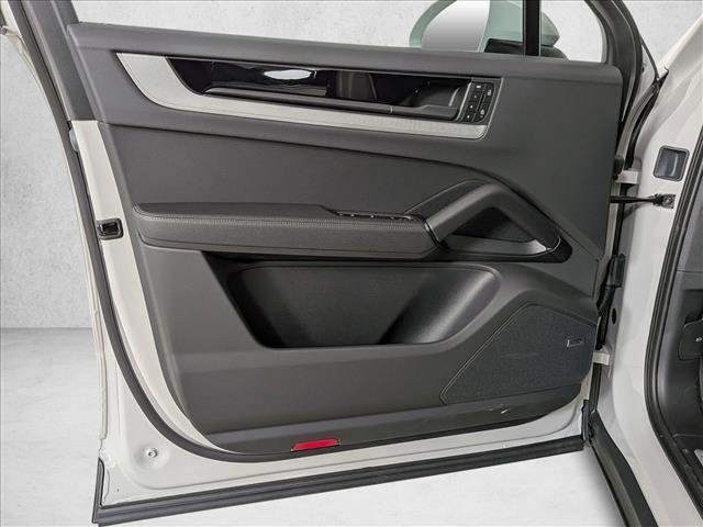 New 2026 Porsche Cayenne Coupe image 13