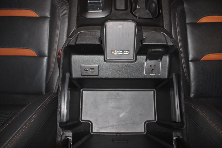 Used 2024 GMC Sierra 1500 AT4 w/ Technology Package AWD/4WD image 34
