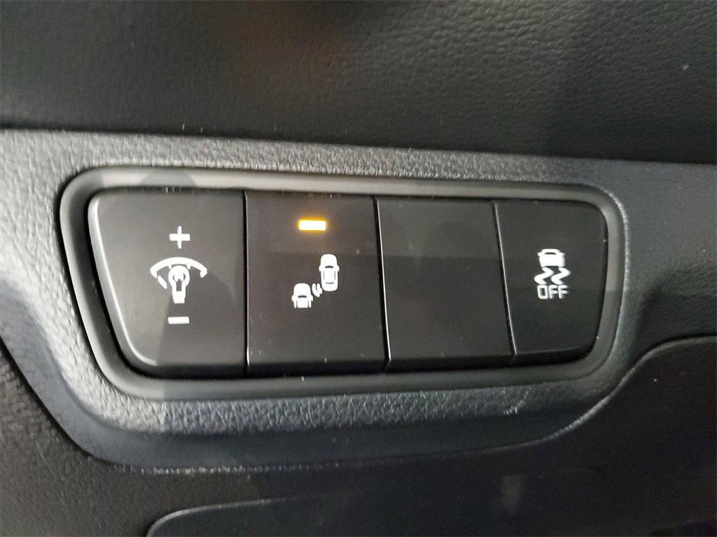 Certified 2022 Kia Forte LXS w/ LXS Technology Package image 29