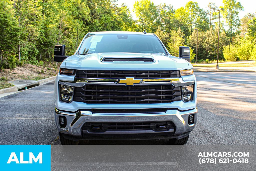 Used 2025 Chevrolet Silverado 2500 LT w/ Convenience Package AWD/4WD image 9