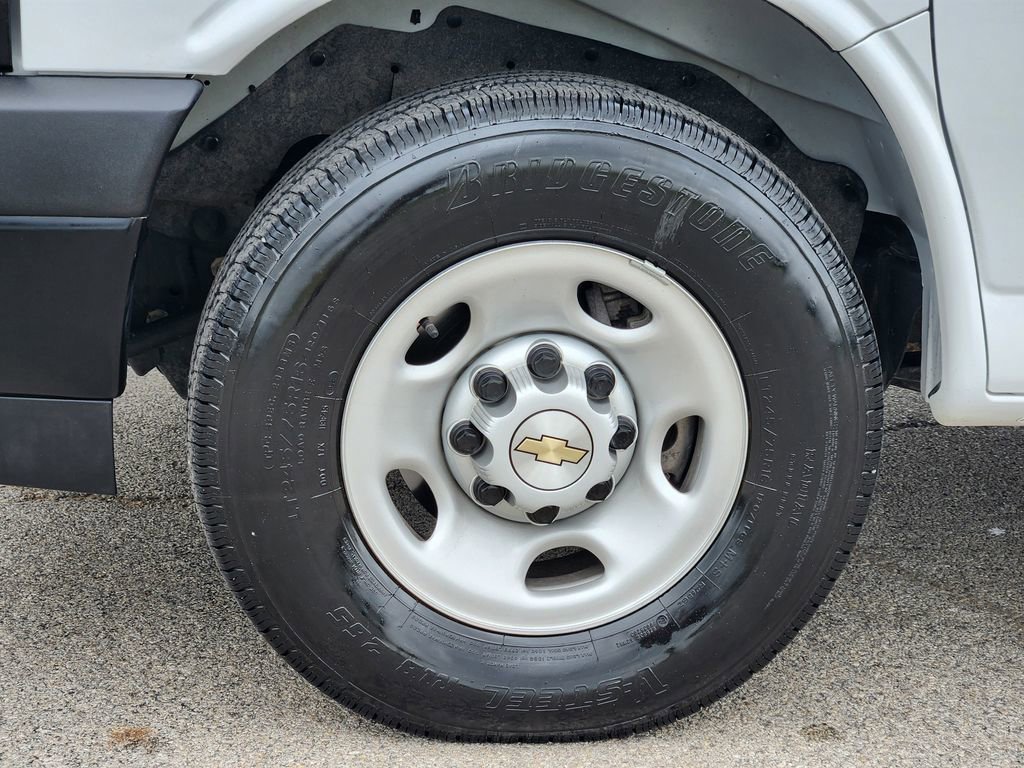 Certified 2025 Chevrolet Express 3500 LS RWD image 10