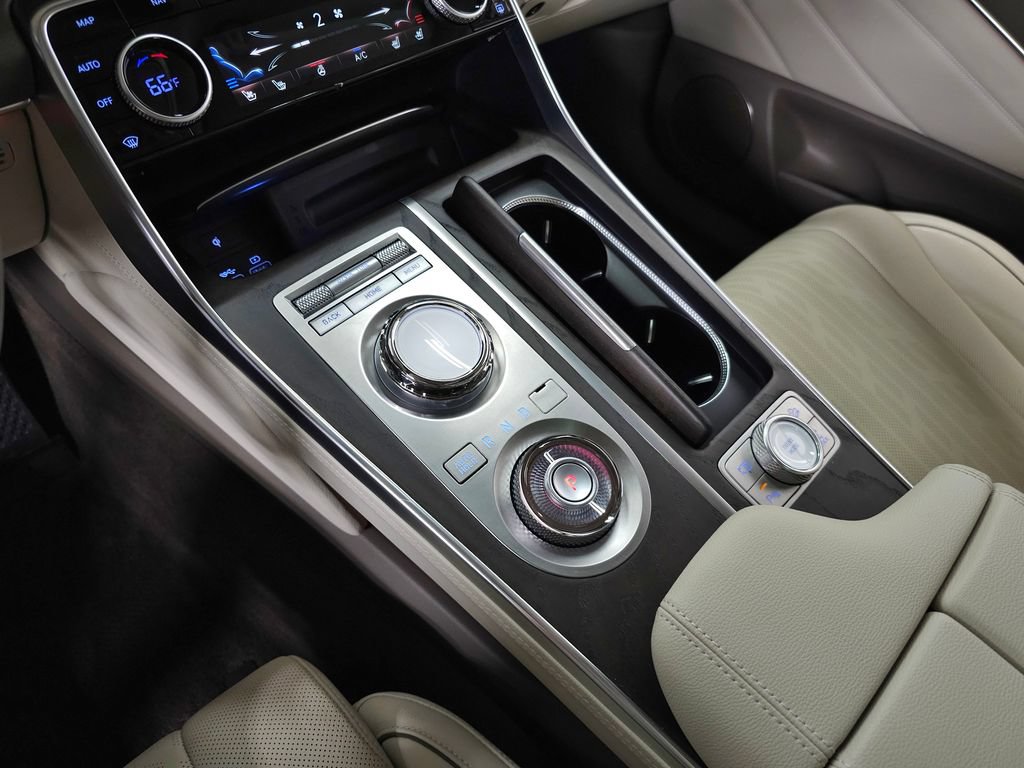 Used 2024 Genesis GV80 2.5T w/ Prestige Package AWD/4WD image 39