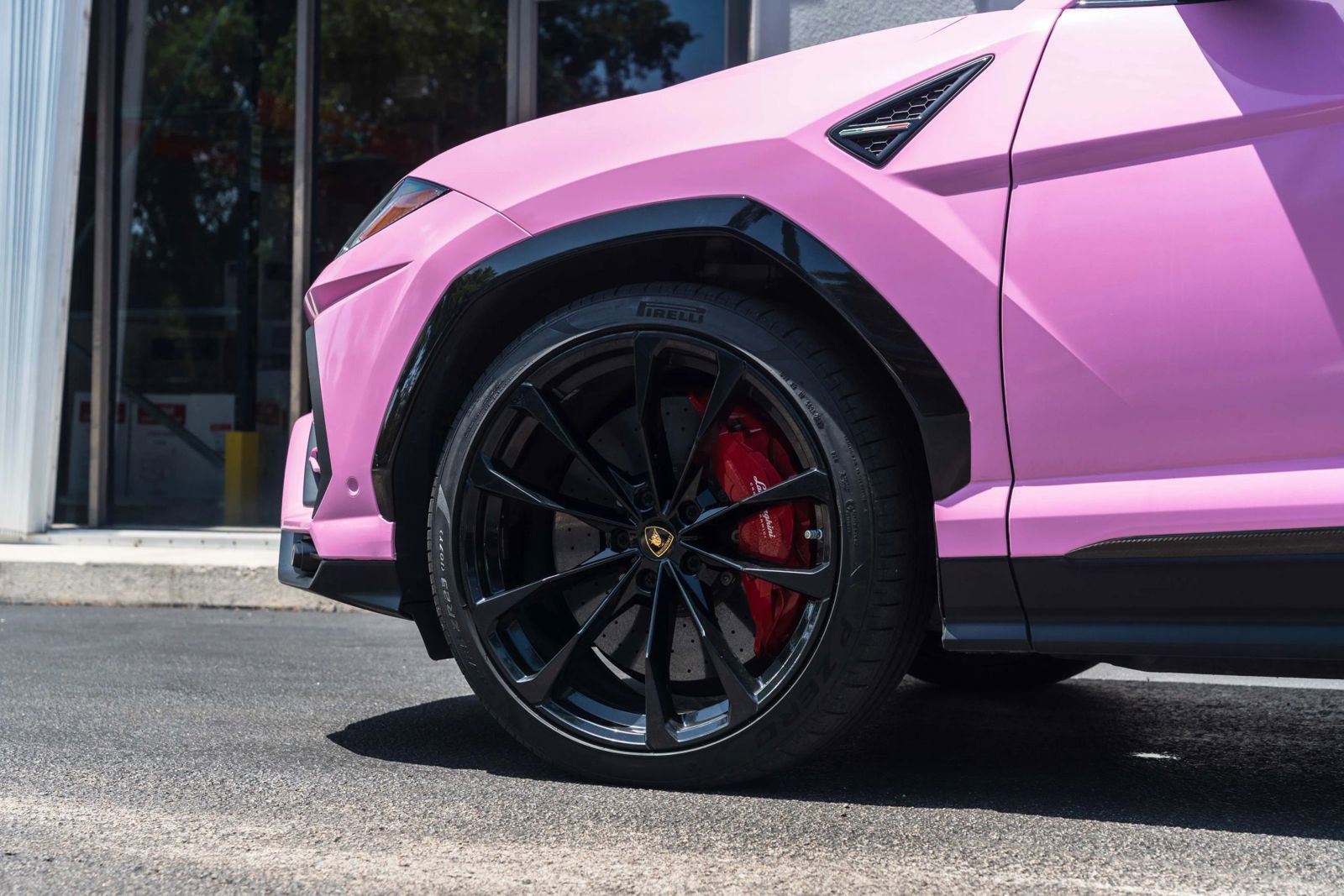 Used 2020 Lamborghini Urus AWD/4WD image 7