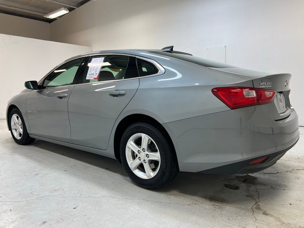 Used 2025 Chevrolet Malibu LS FWD image 11