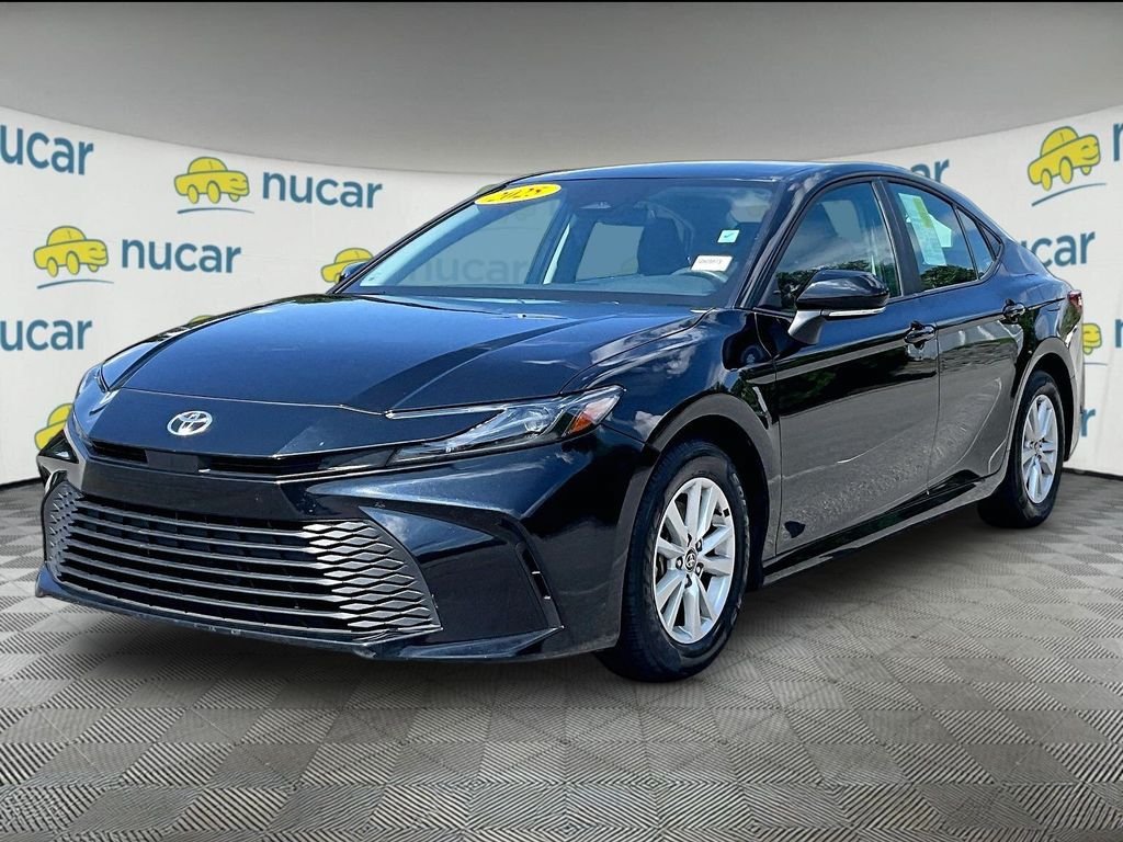 Used 2025 Toyota Camry LE FWD image 3