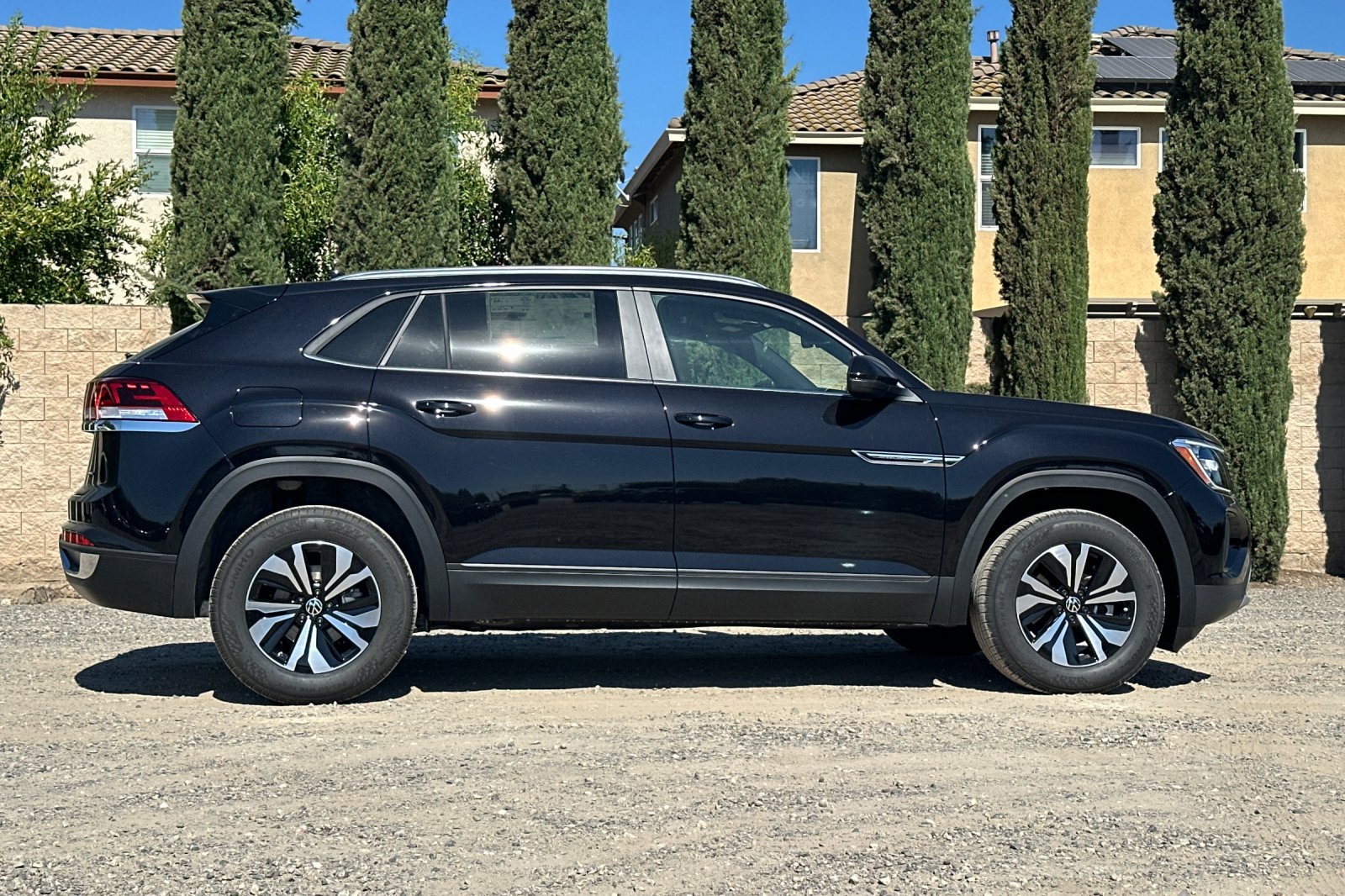 New 2026 Volkswagen Atlas Cross Sport SE AWD/4WD image 3