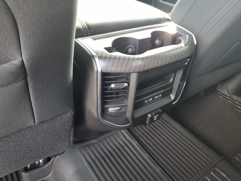 New 2026 RAM 2500 Big Horn AWD/4WD image 9
