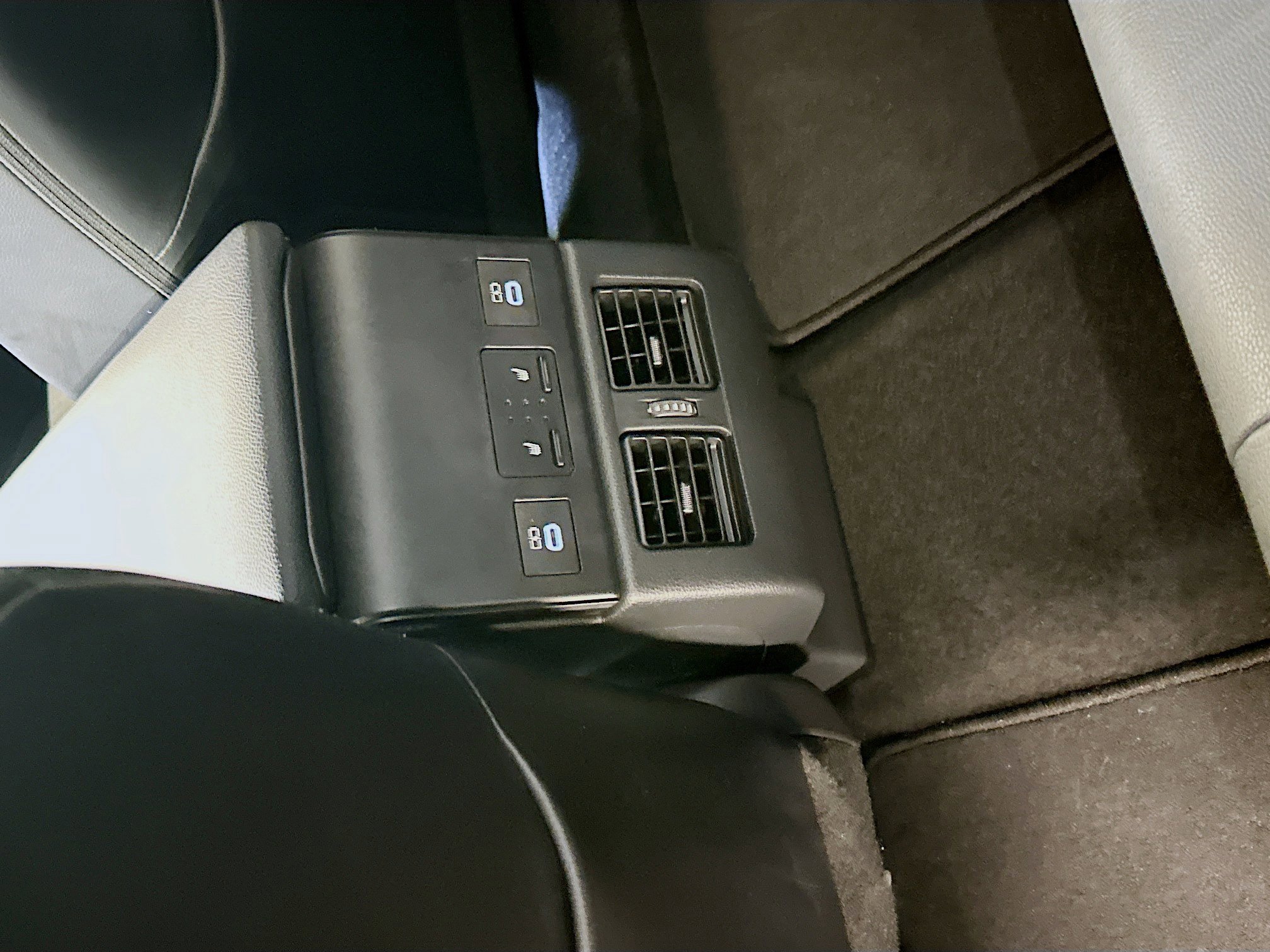 Used 2023 Subaru Solterra AWD image 27