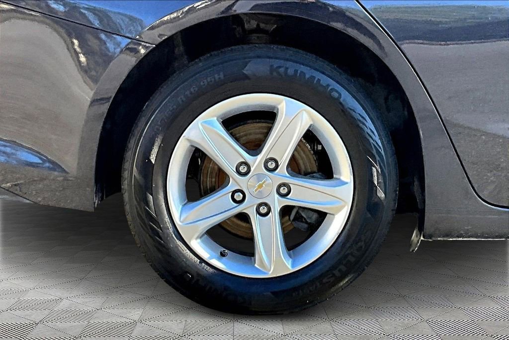 Certified 2022 Chevrolet Malibu LS image 33