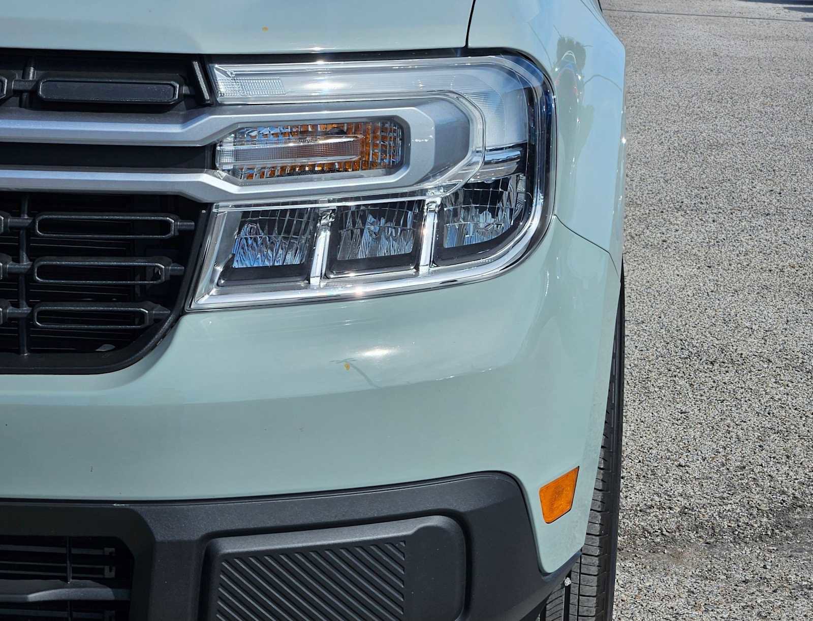 Used 2024 Ford Maverick Lariat image 11