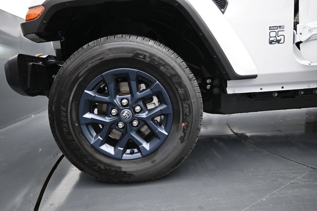 New 2026 Jeep Gladiator Sport AWD/4WD image 24