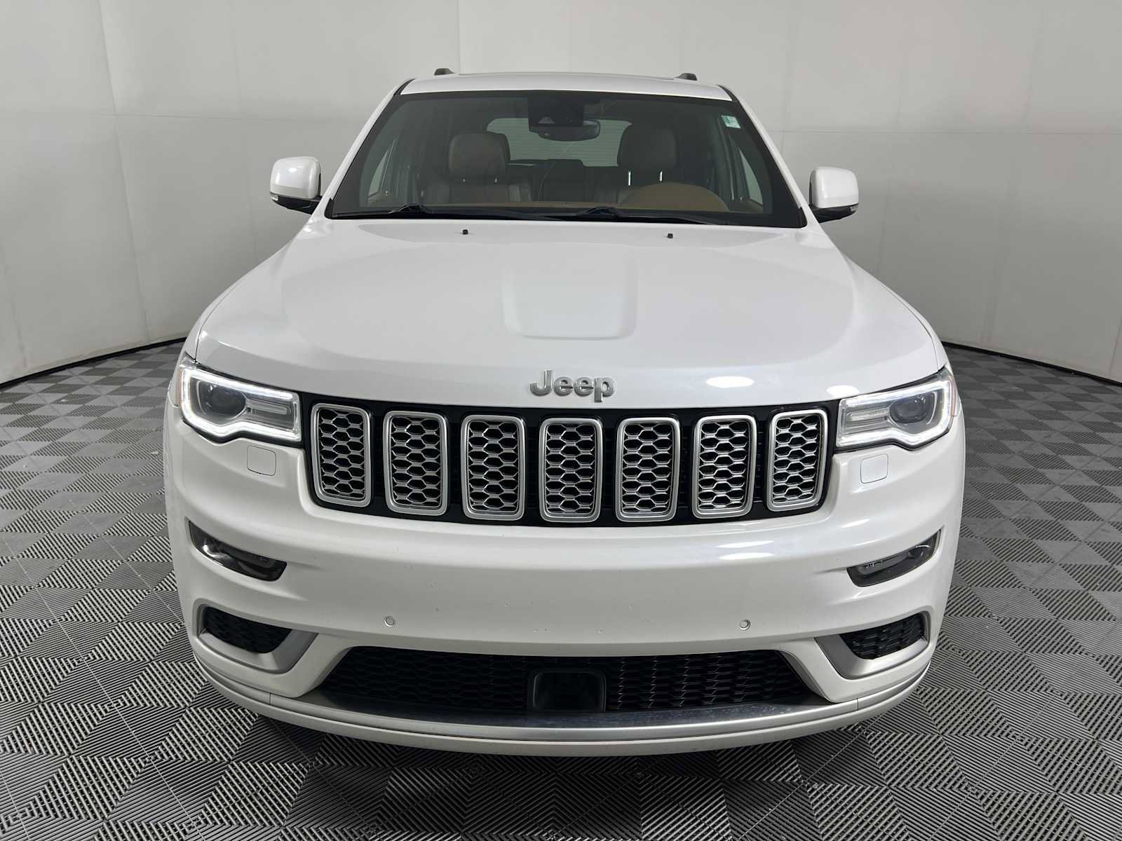 Used 2017 Jeep Grand Cherokee Summit w/ Platinum Series Group AWD/4WD image 13