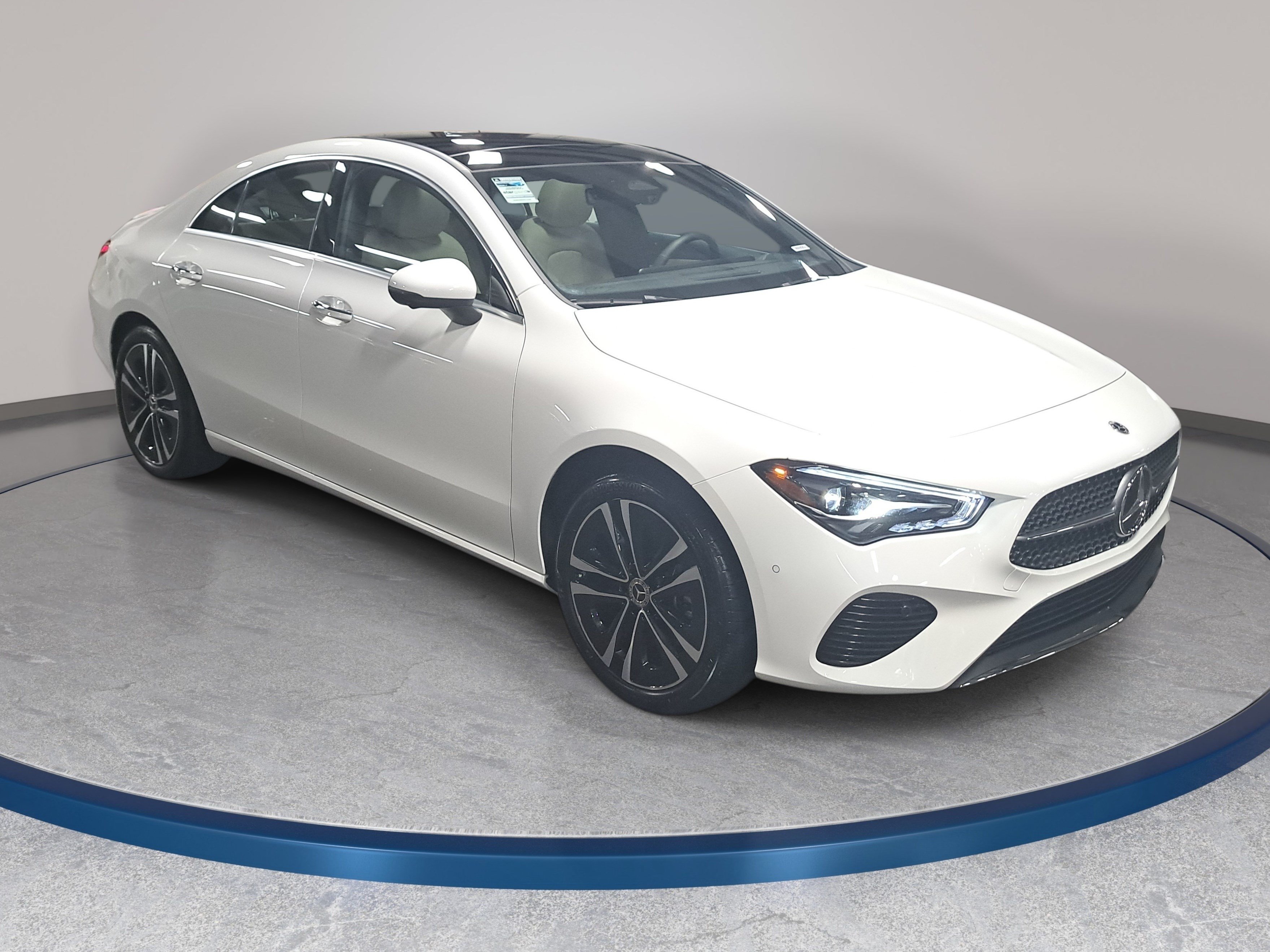 Used 2026 Mercedes-Benz CLA 250 image 4