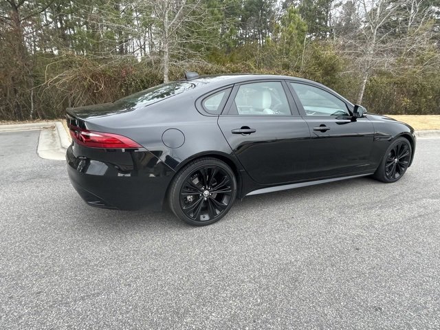 Certified 2024 Jaguar XF R-Dynamic SE image 2