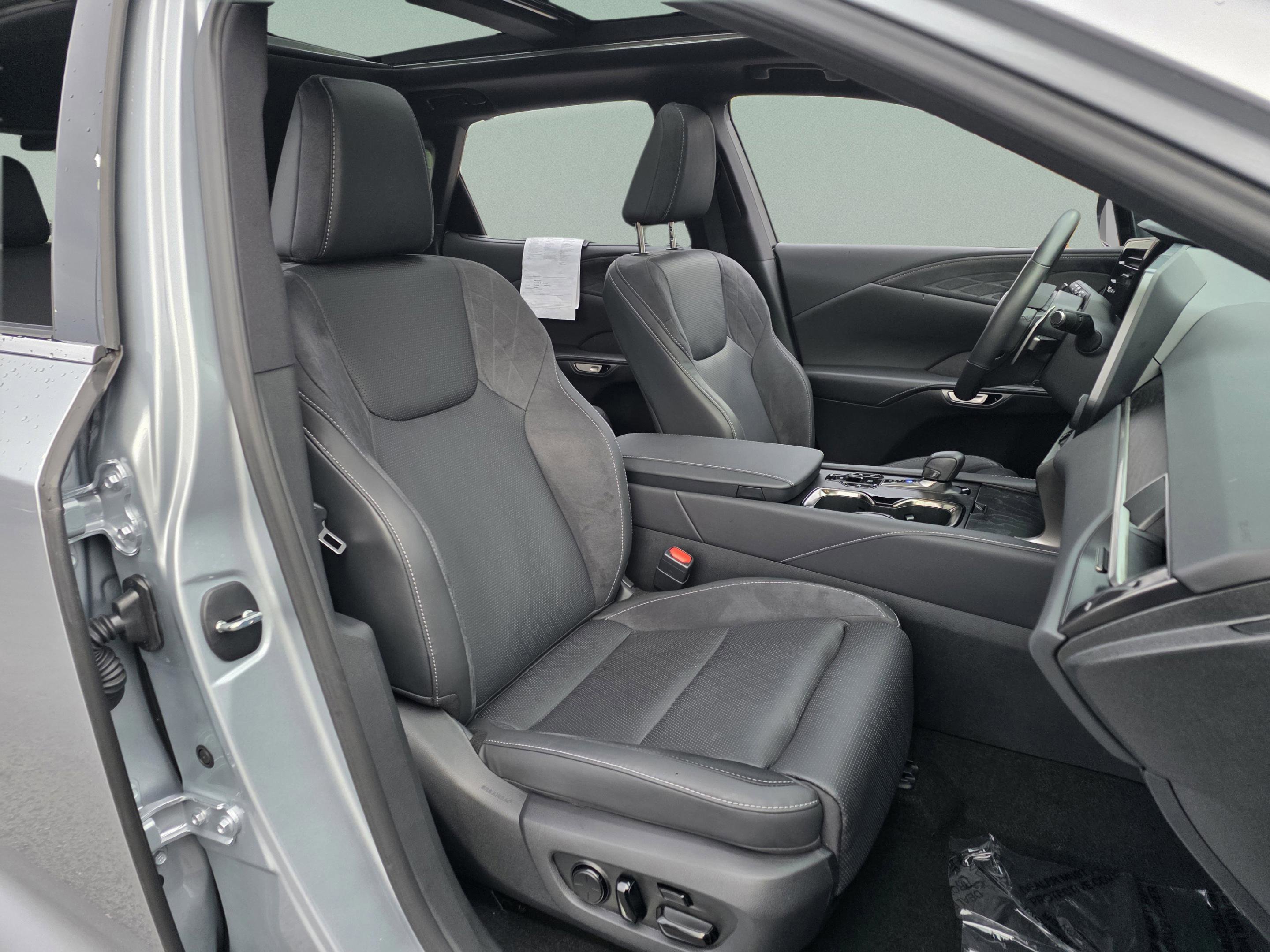 Certified 2024 Lexus RX 350 image 29