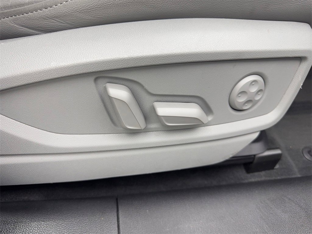 Used 2023 Audi Q5 2.0T Premium Plus w/ Premium Plus Package image 48