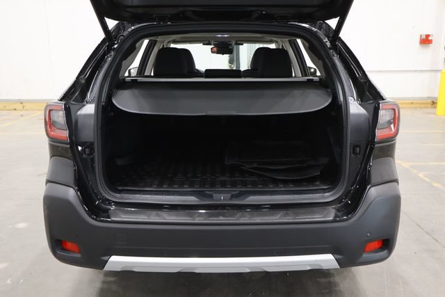 Used 2024 Subaru Outback Touring AWD/4WD image 16