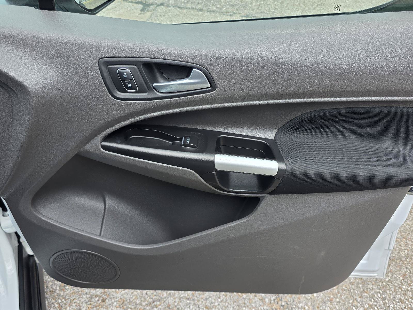 Used 2020 Ford Transit Connect XLT FWD image 25