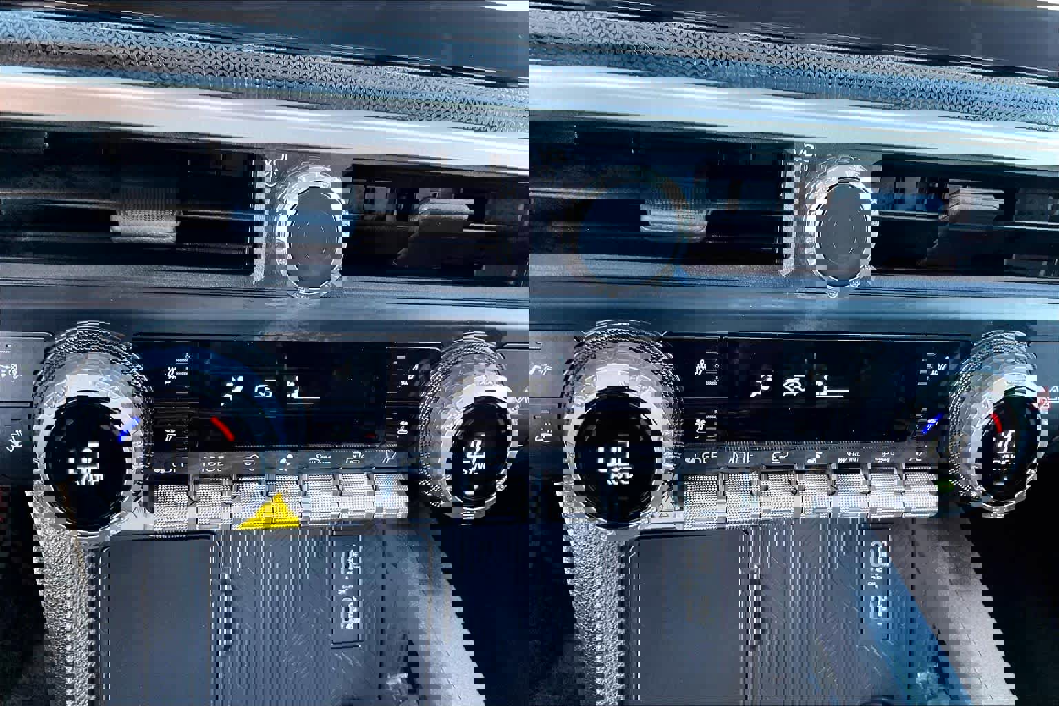 Used 2025 Toyota 4Runner Limited image 34