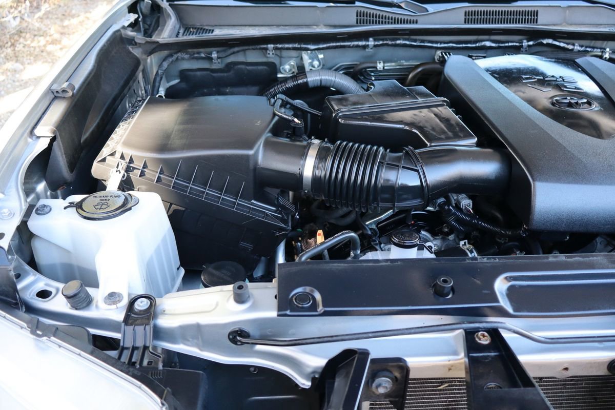 Used 2017 Toyota Tacoma TRD Sport image 40