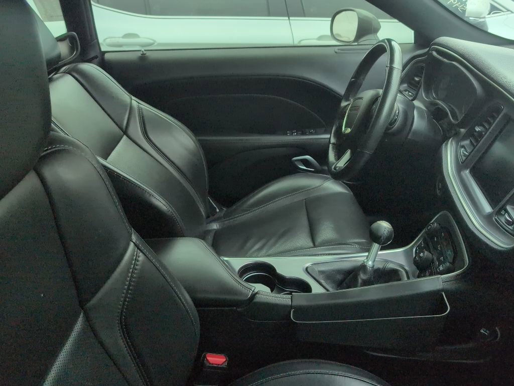 Used 2018 Dodge Challenger R/T Plus RWD image 2
