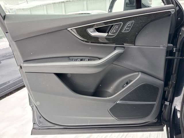 Used 2021 Audi Q7 3.0T Prestige image 22