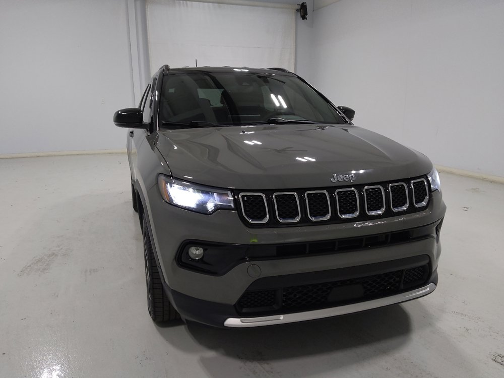 Used 2023 Jeep Compass Limited AWD/4WD image 14