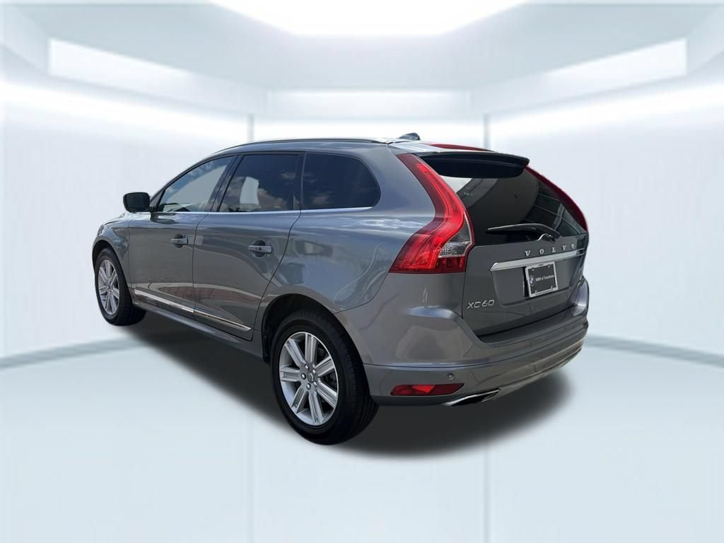 Used 2017 Volvo XC60 T5 Inscription w/ Preferred Option Package AWD/4WD image 4