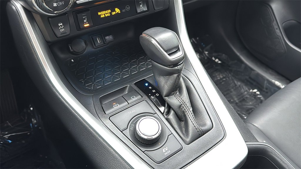 Used 2022 Toyota RAV4 XSE image 37