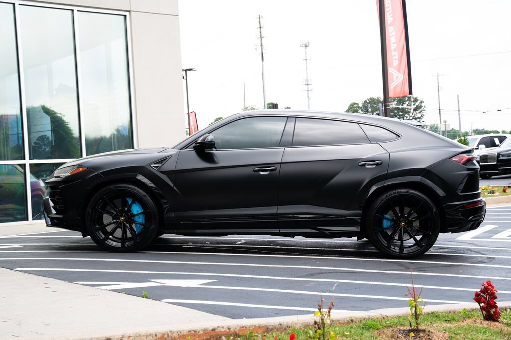 Used 2021 Lamborghini Urus AWD/4WD image 24