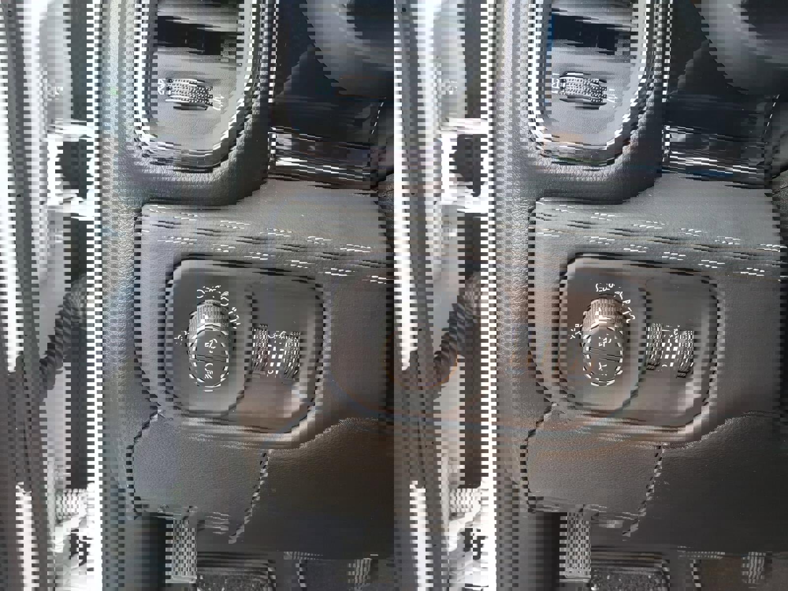 New 2026 RAM 3500 Limited image 18