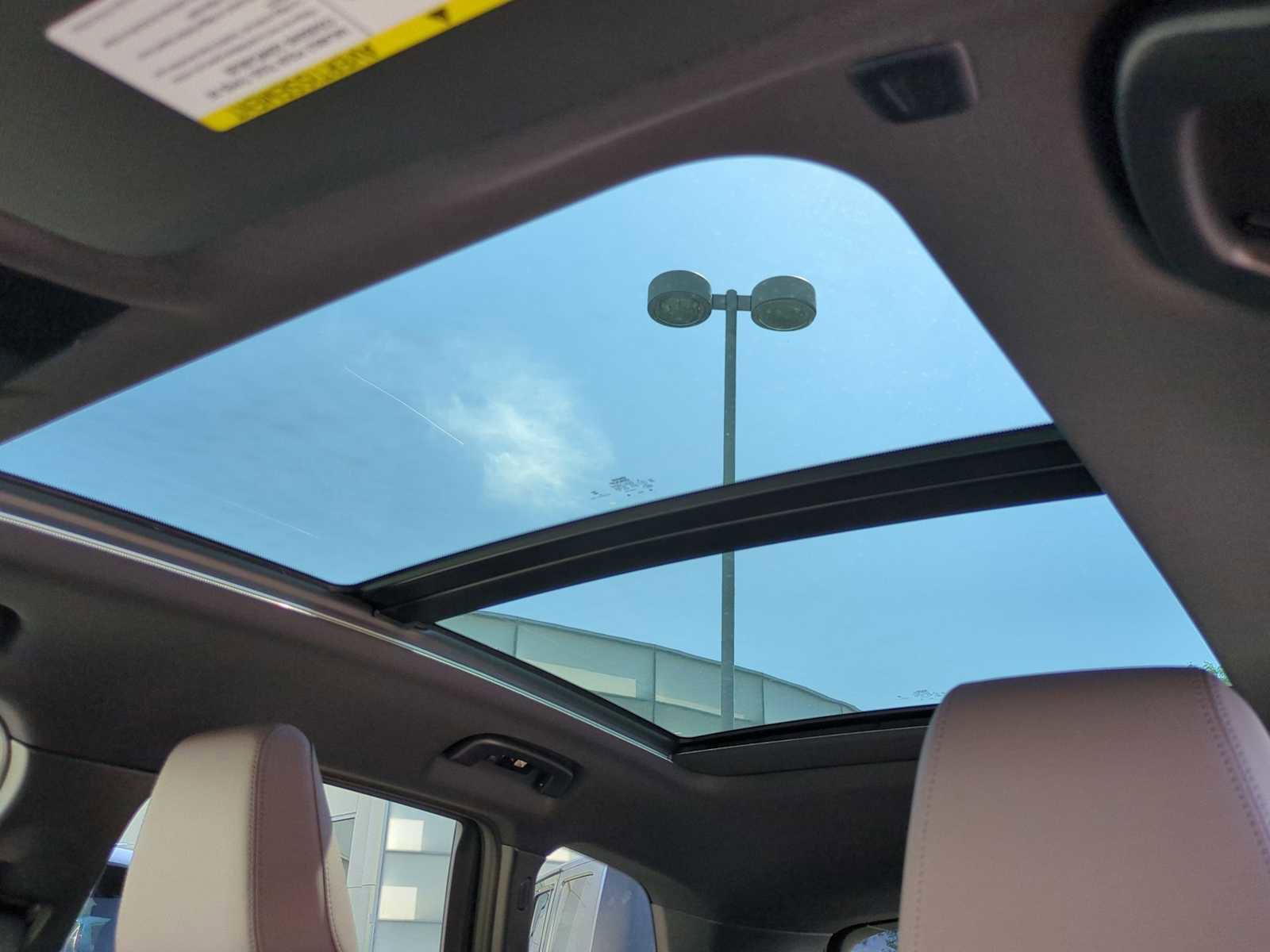 New 2025 BMW X1 xDrive28i w/ Technology Package image 20