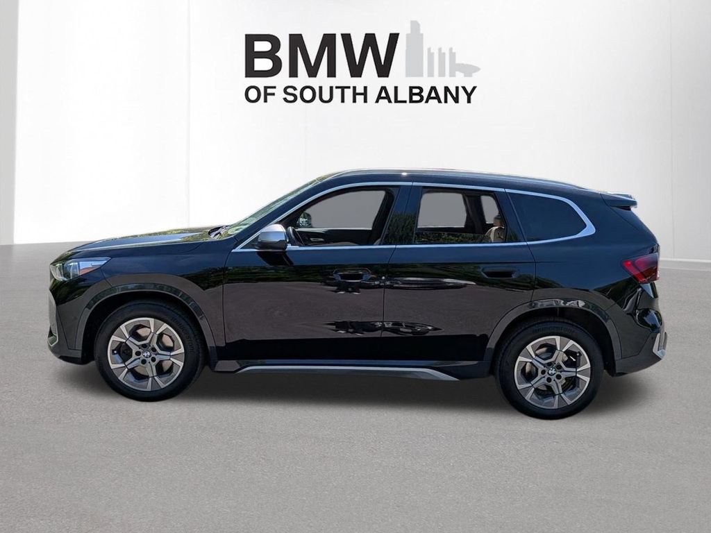 Certified 2023 BMW X1 xDrive28i w/ Convenience Package AWD/4WD image 3