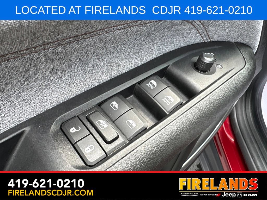 Used 2022 Jeep Compass Latitude AWD/4WD image 17