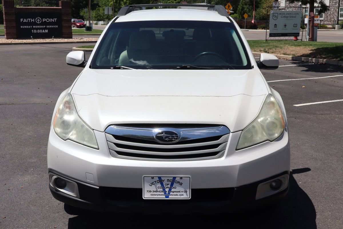 Used 2012 Subaru Outback 2.5i Premium w/ All-Weather Pkg AWD/4WD image 12