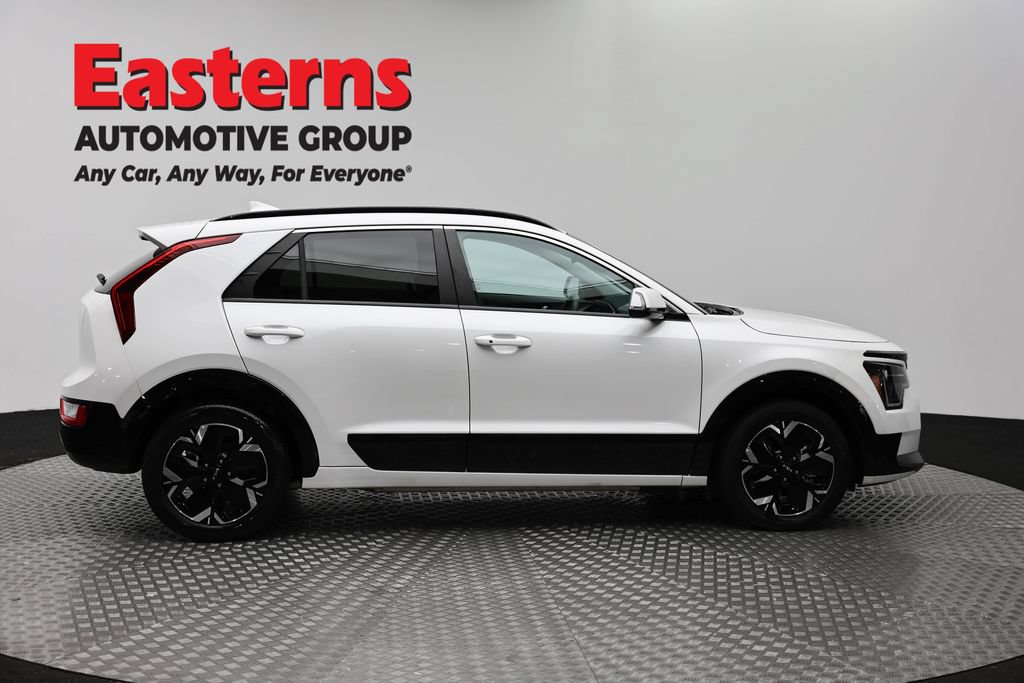 Used 2023 Kia Niro Wind FWD image 4