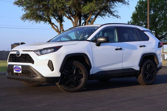 Used 2021 Toyota RAV4 LE image 14