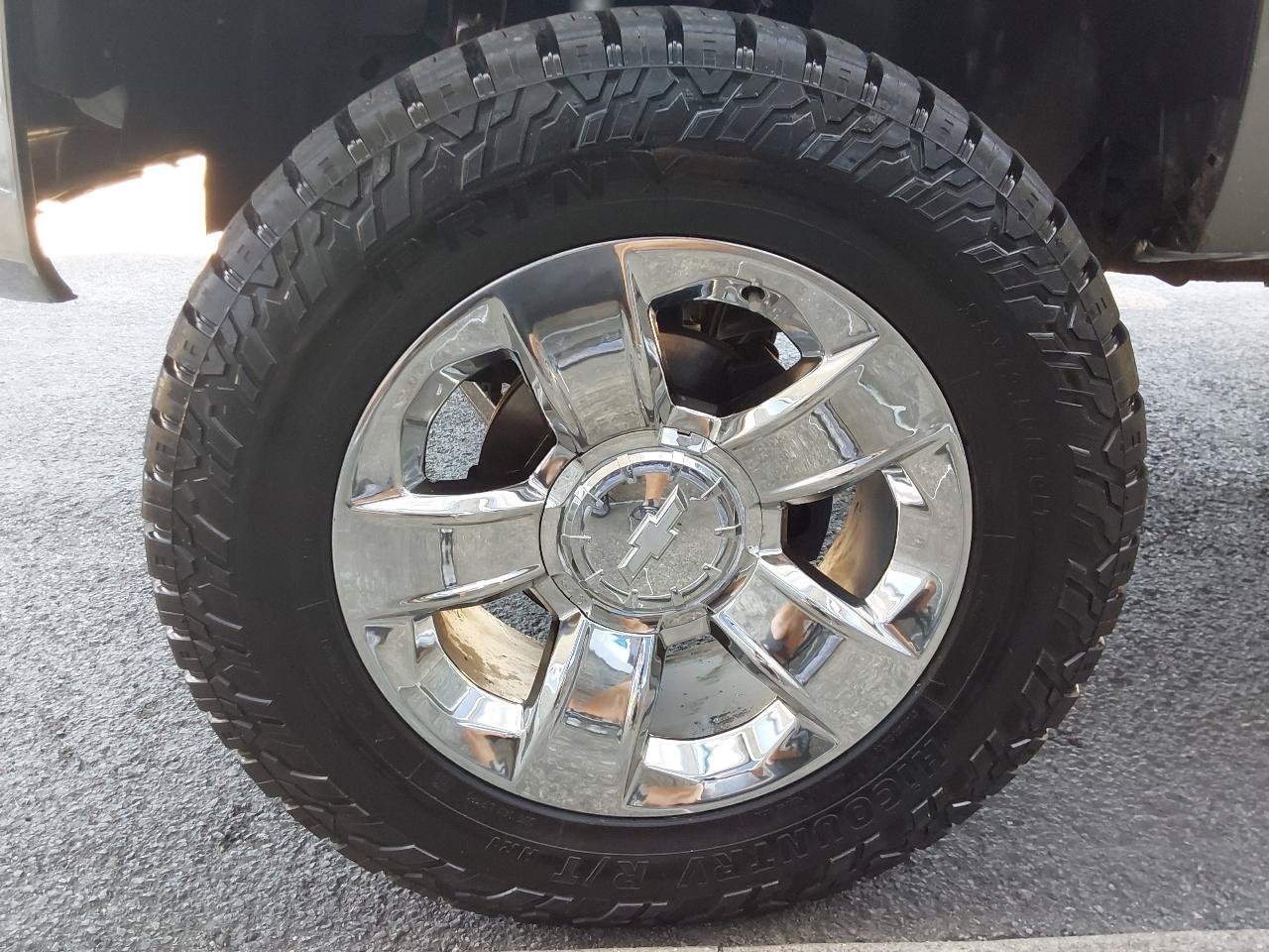Used 2013 Chevrolet Silverado 1500 LT w/ All-Star Edition AWD/4WD image 16