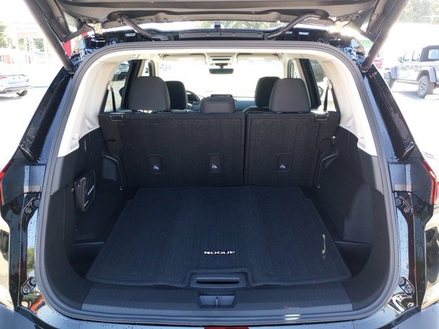 New 2026 Nissan Rogue SV image 13