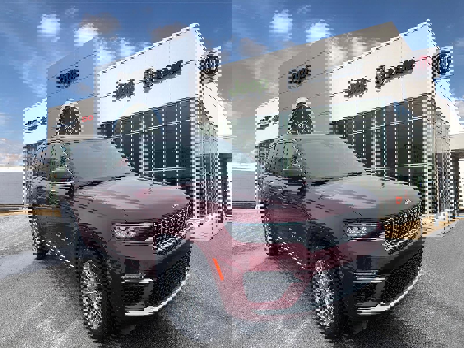 Used 2025 Jeep Grand Cherokee Summit