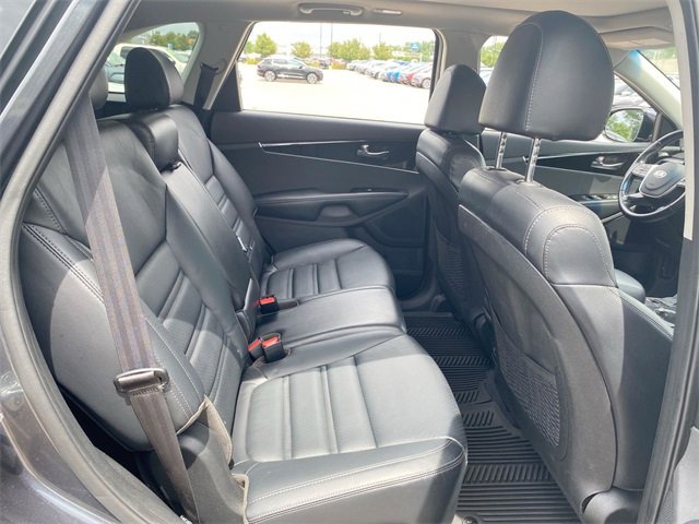 Used 2020 Kia Sorento EX image 17