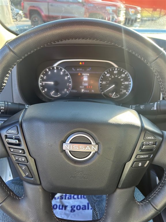 Used 2024 Nissan Frontier SV w/ SV Convenience Package RWD image 11