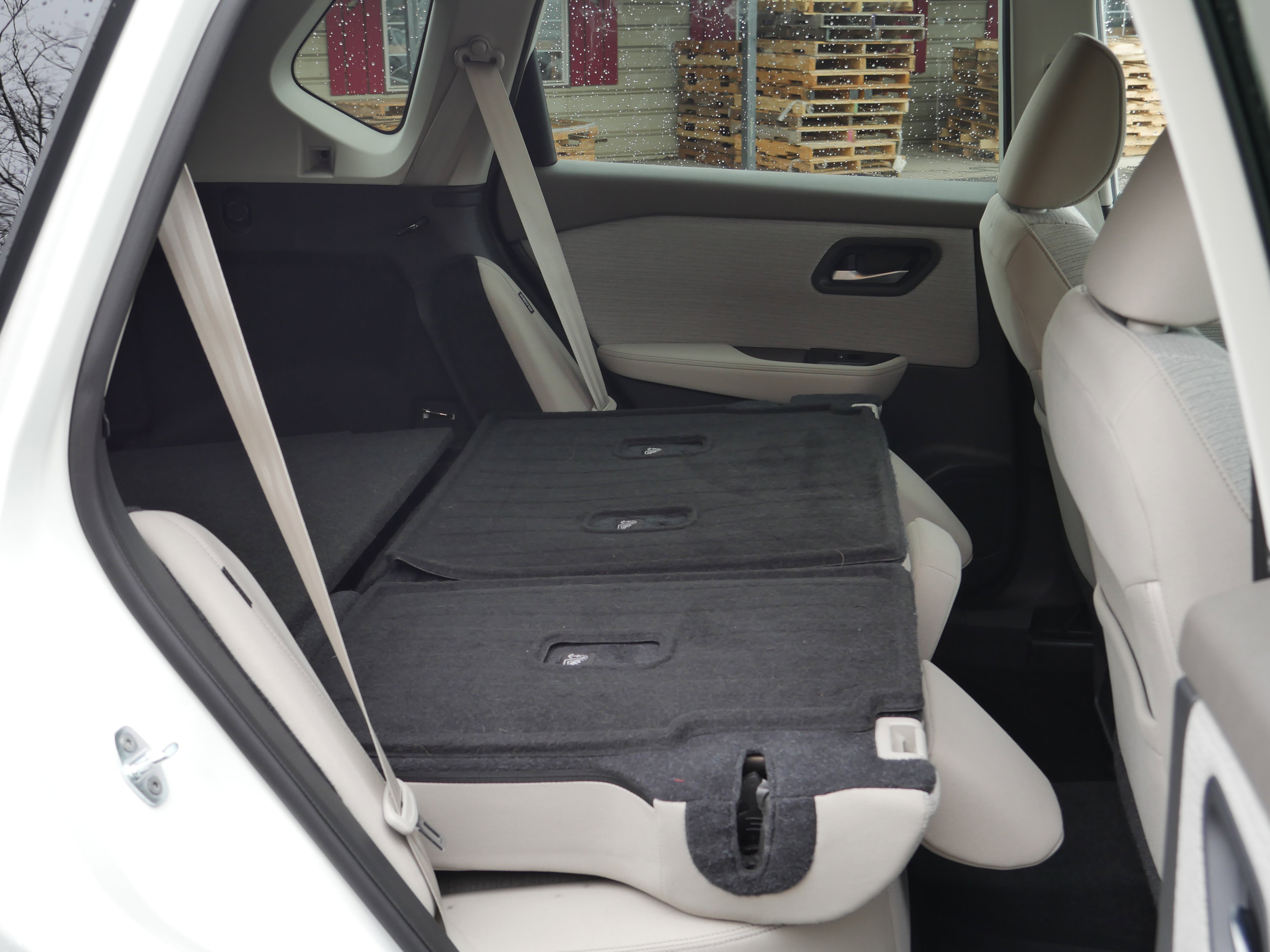 Certified 2022 Nissan Rogue SV image 26