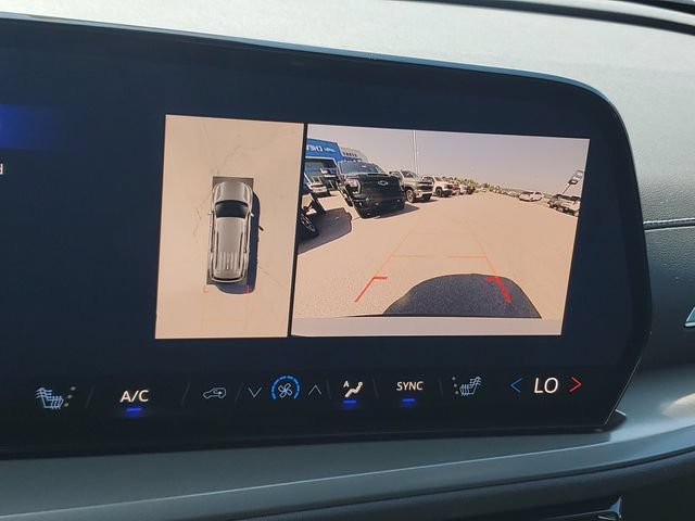 New 2027 Chevrolet Traverse LT w/ Driver Confidence Package FWD image 29