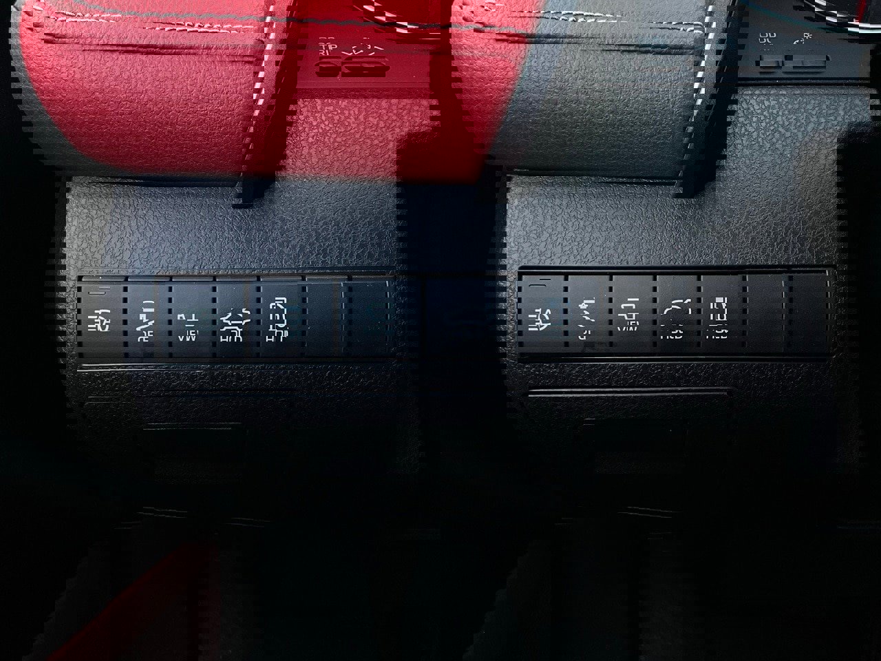 Used 2020 Toyota Camry XSE image 22