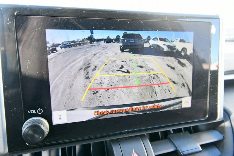 Used 2025 Toyota RAV4 XLE AWD/4WD image 23