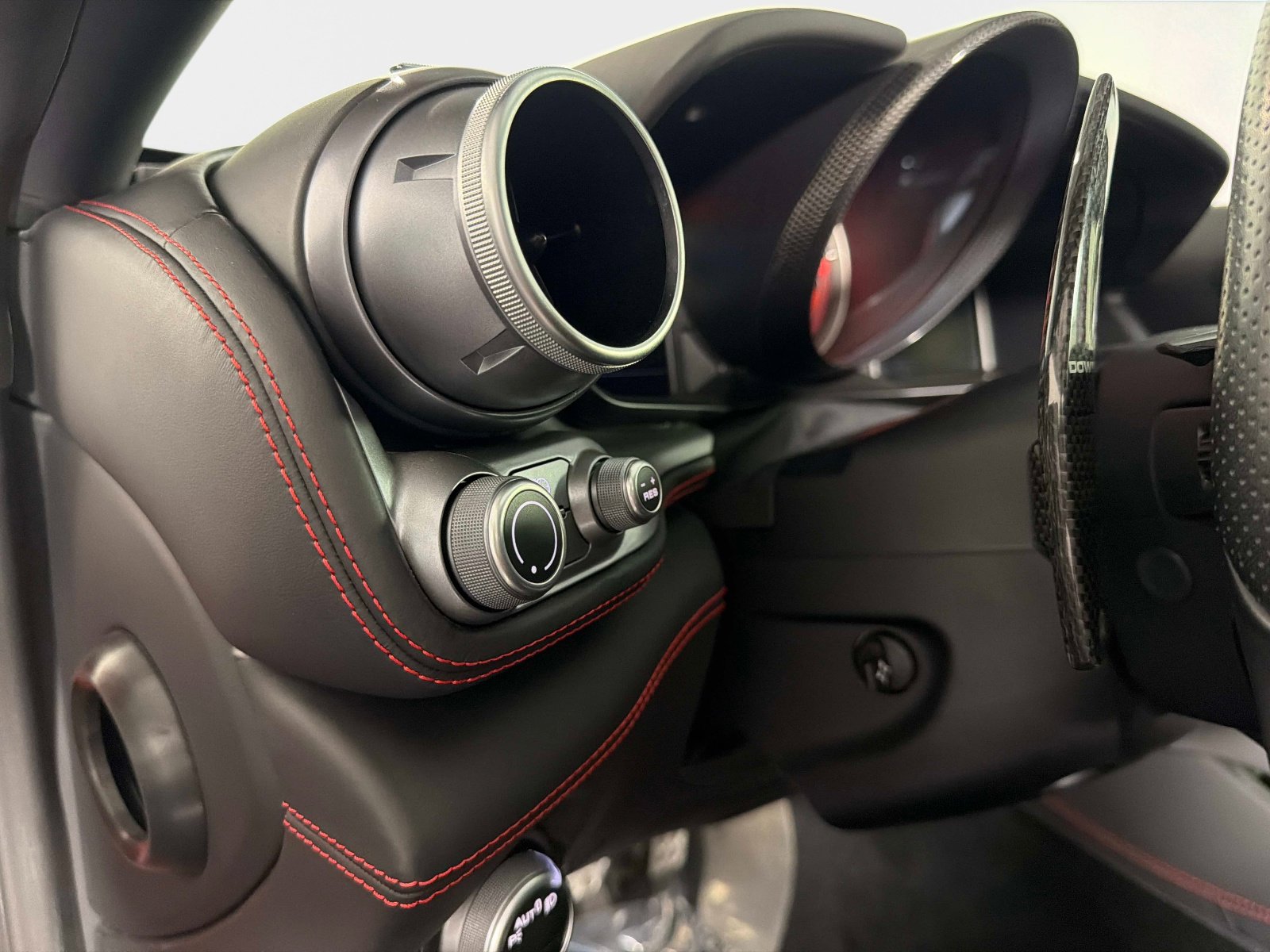 Used 2018 Ferrari GTC4Lusso T RWD image 36