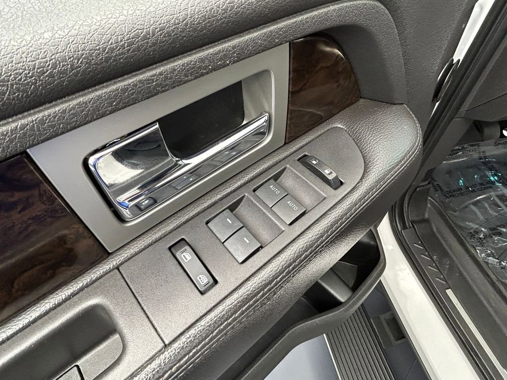 Used 2014 Ford F150 Platinum AWD/4WD image 22
